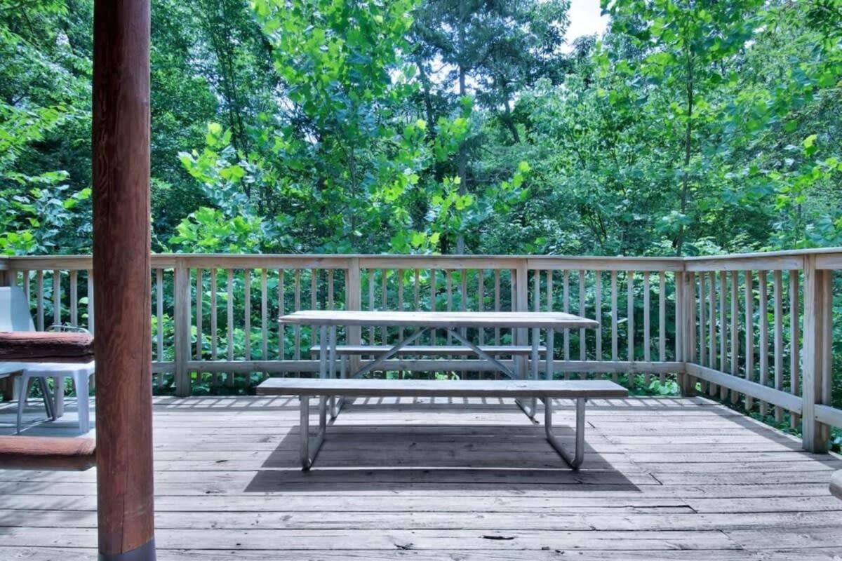 Secluded Rustic Cabin With Views Bloomington Exterior photo